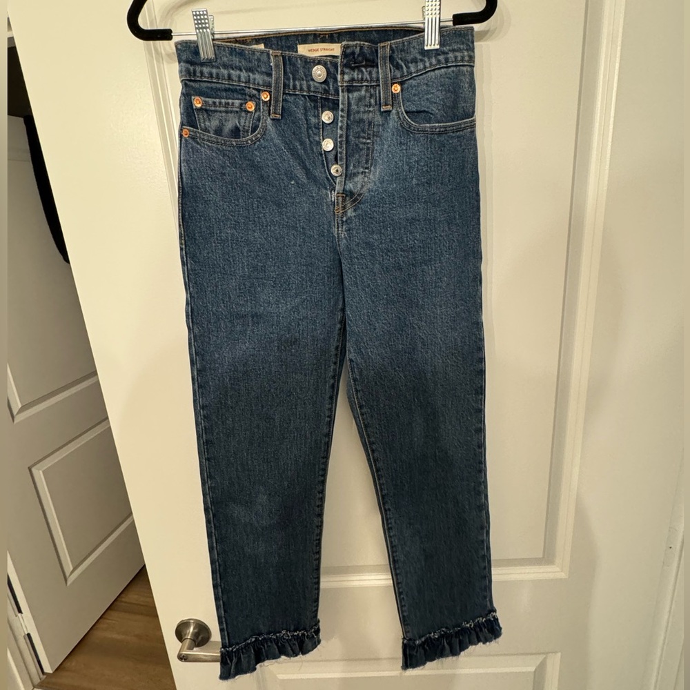 Levi’s straight pants with ruffle on ankles